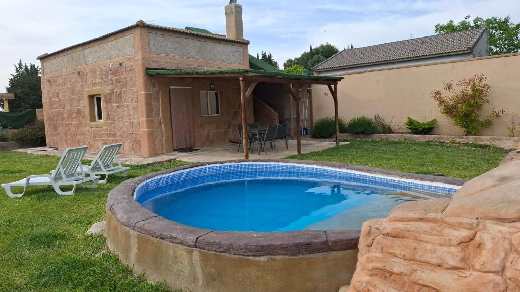 Bazén v ubytování Casa Noa nebo v jeho okolí