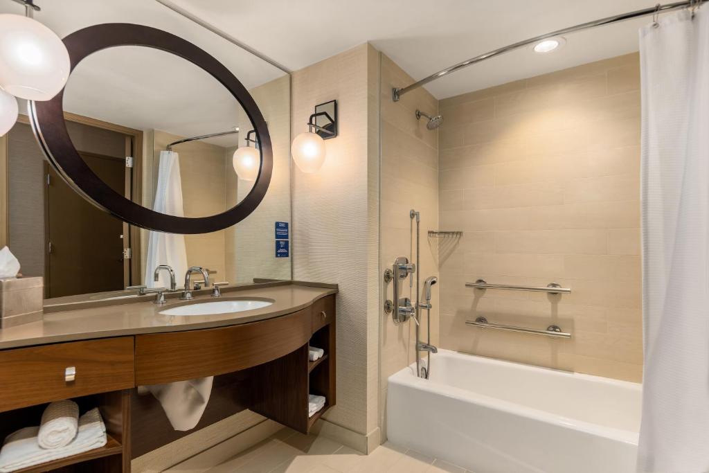 Hilton La Jolla Torrey Pines - 