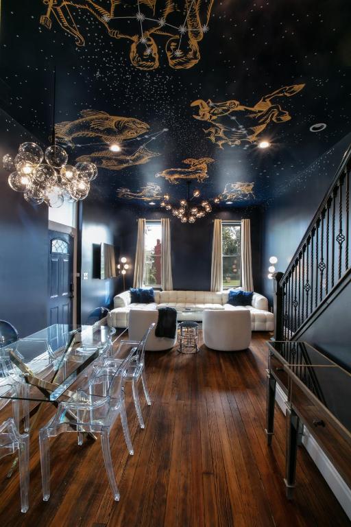 Gallery image of The Celestial House by StayLage in Saint Louis