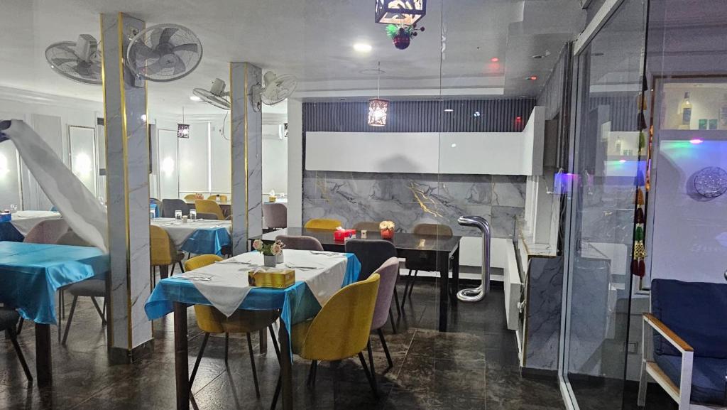 Restaurace v ubytování Residence Annapurna Indian