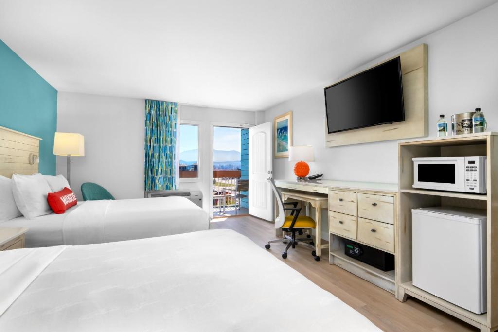 Margaritaville Island Inn - 