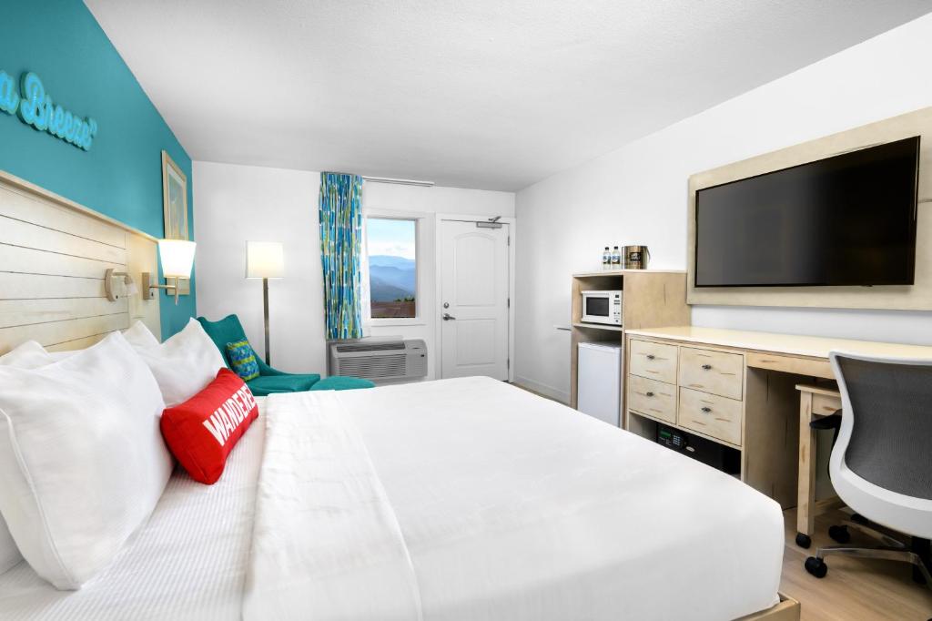 Margaritaville Island Inn - 