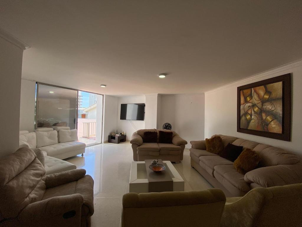 TV a/nebo společenská místnost v ubytování Your ideal stay in Barranquilla awaits