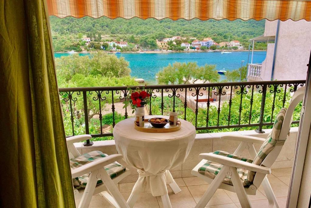 Apartments by the sea Grebastica - Sibenik - 10366