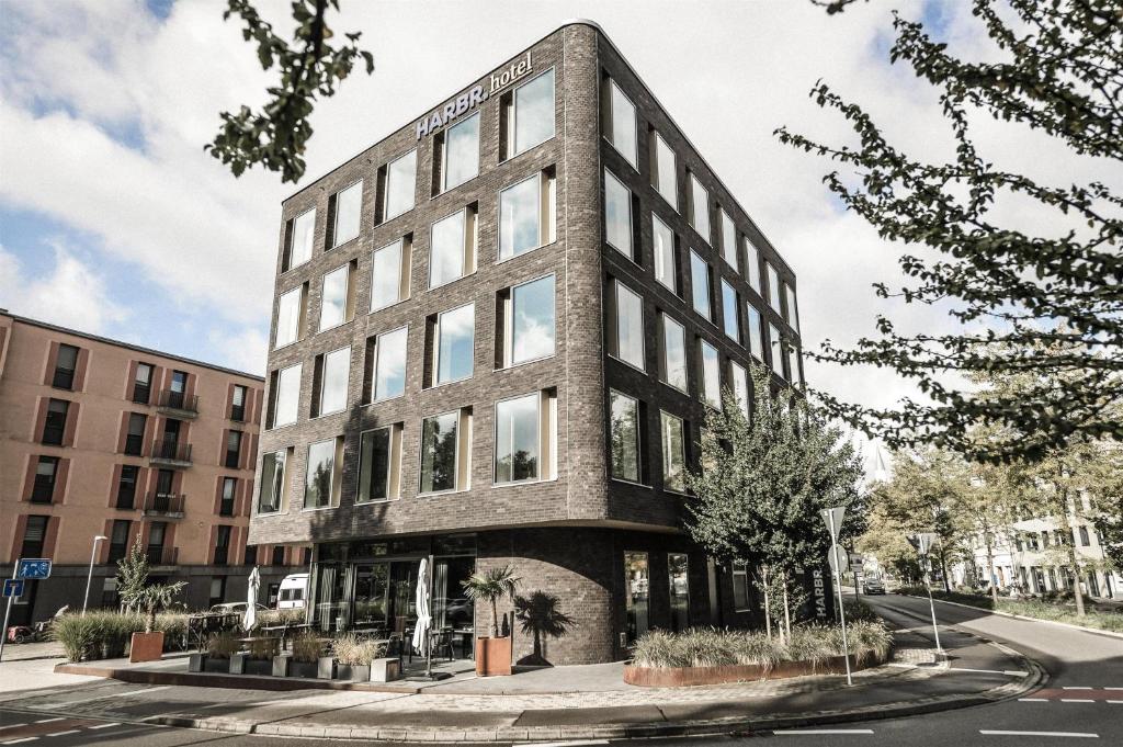 Το κτήριο όπου στεγάζεται  το ξενοδοχείο