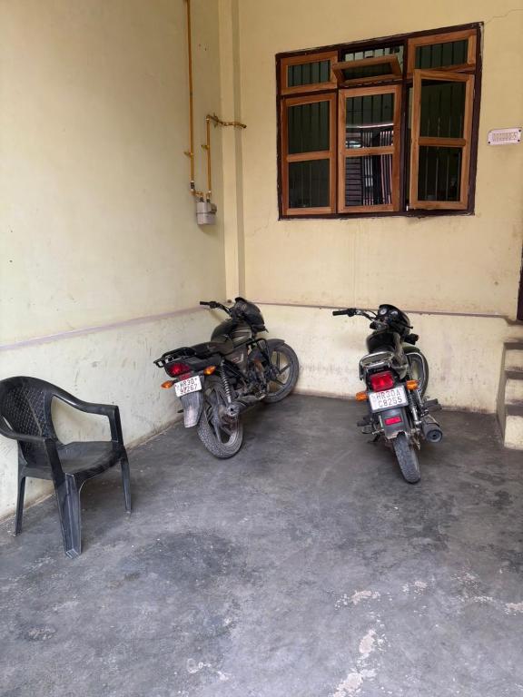 Φωτογραφία από το άλμπουμ του Manoja Homestay σε Jāmb