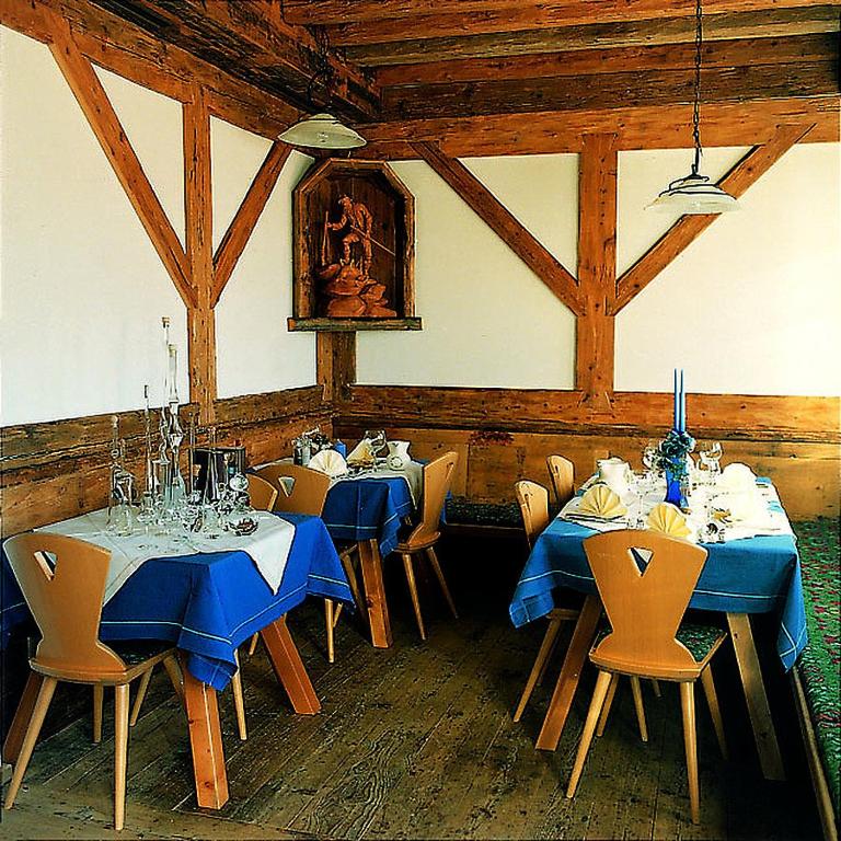 Restaurace v ubytování Wirtshaus zum Wiesejaggl
