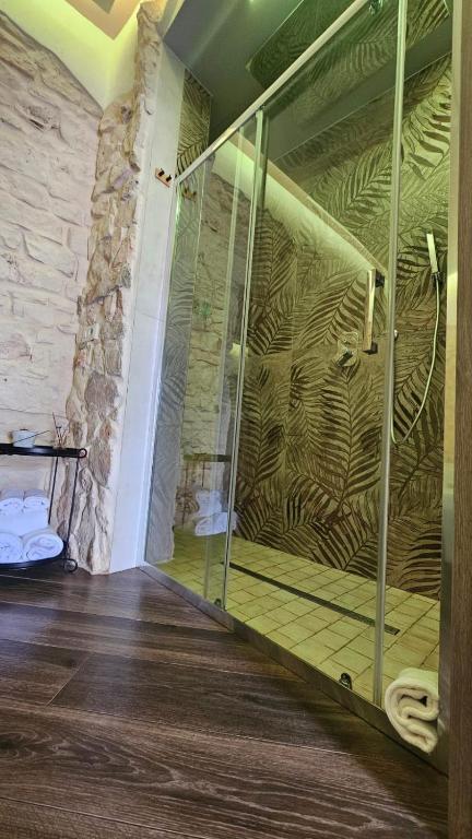 LUXUITE Spa con Piscina o Jacuzzi - 4