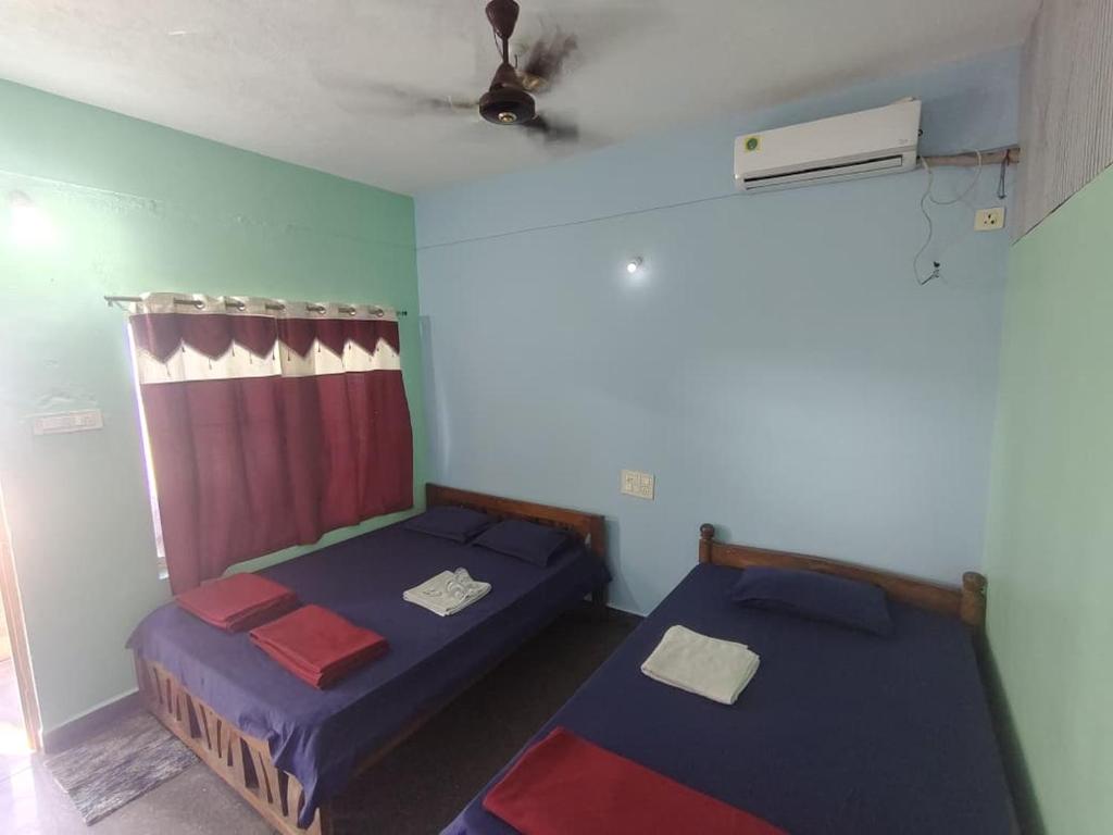 Photo de la galerie de l'établissement Gokarna Govekar Sea Facing Rooms, à Gokarn