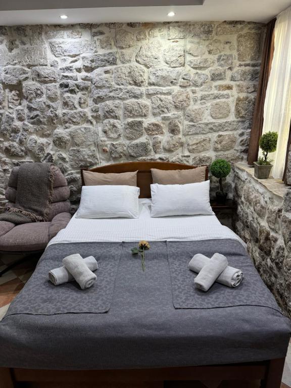 Postel nebo postele na pokoji v ubytování Last Summer hotel Kotor