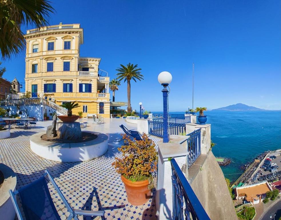 Γενική θέα στη θάλασσα ή θέα στη θάλασσα από  αυτός ο ξενώνας