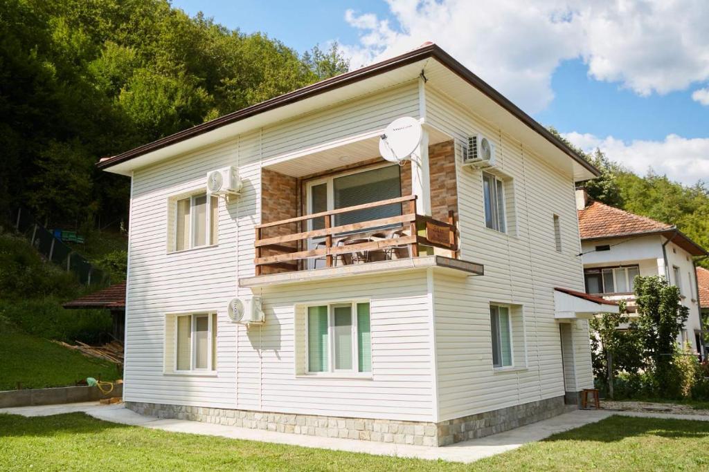 Budova, kde se prázdninový dům nachází