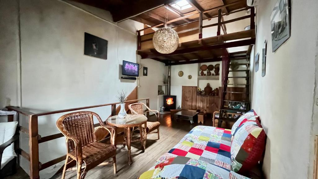 TV a/nebo společenská místnost v ubytování Casa Medieval de Nisa