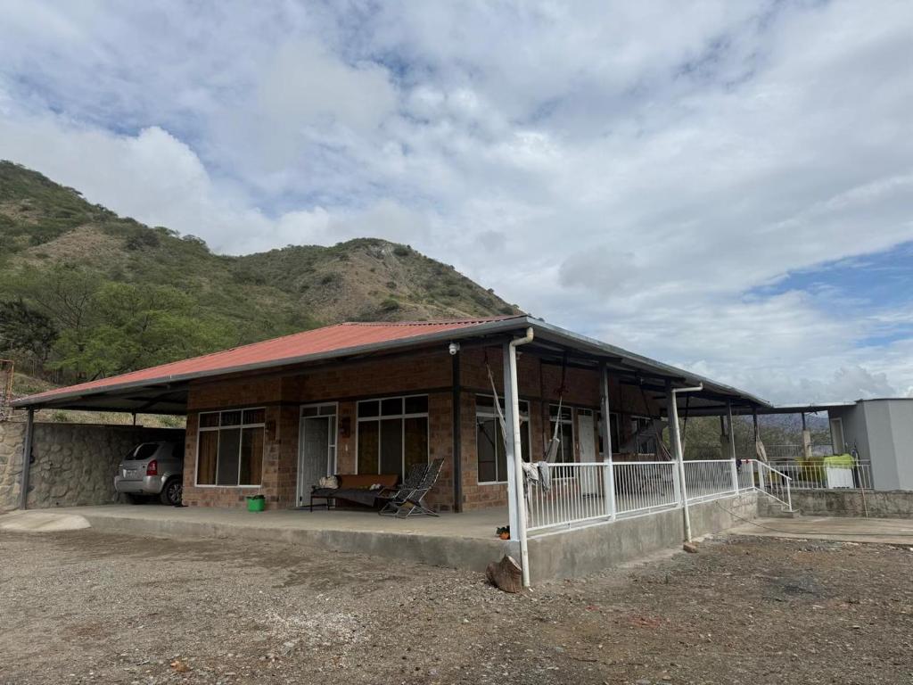 Üldine mäevaade või majutusasutusest Acogedora casa de campo y naturaleza pildistatud vaade