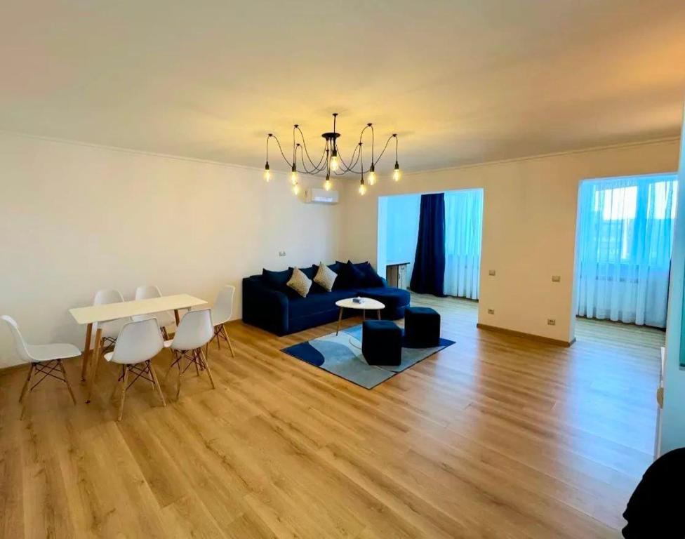 Χώρος καθιστικού στο Modern Apartment In Yerevan by Republic squer