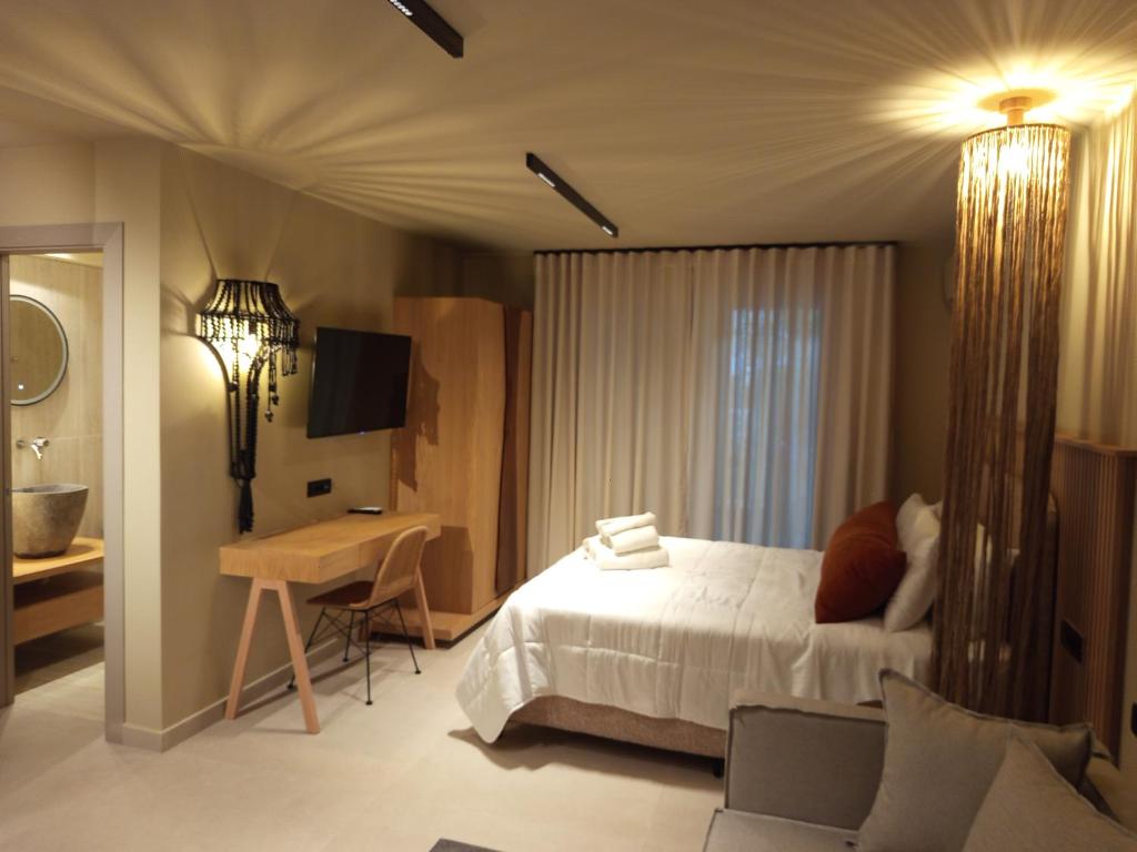 Postel nebo postele na pokoji v ubytování ''SteliosDimitra'' Guest House IV in Nafplio