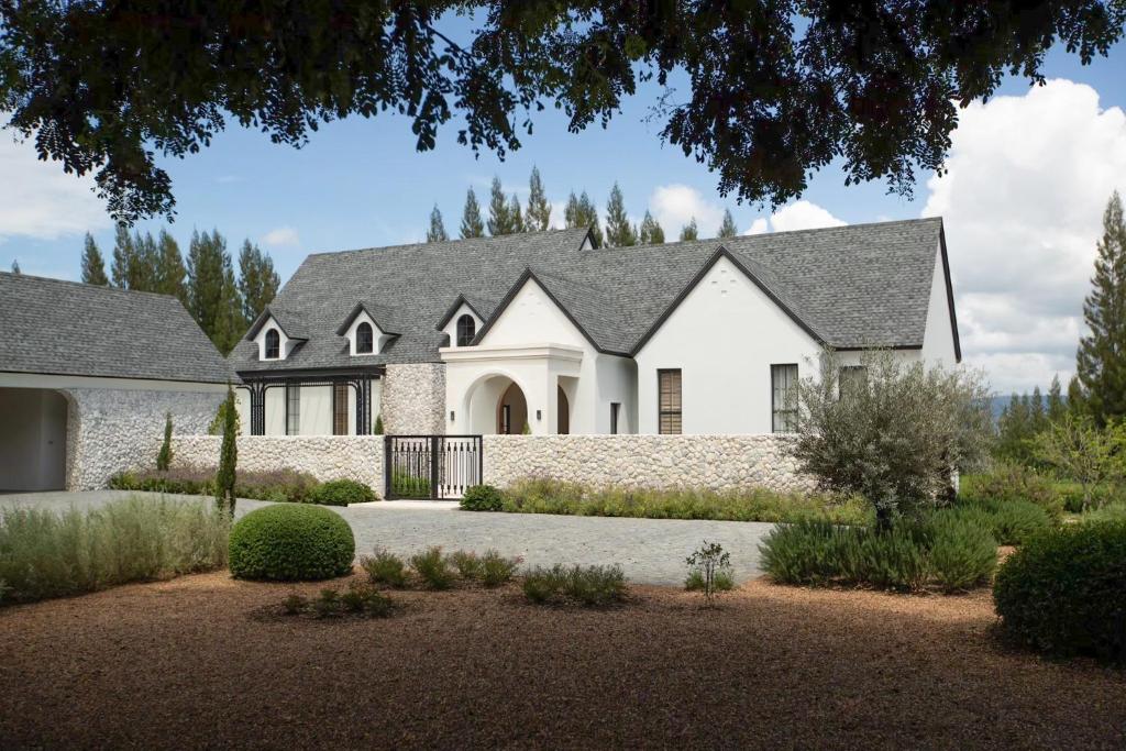 Budova, kde se vila nachází