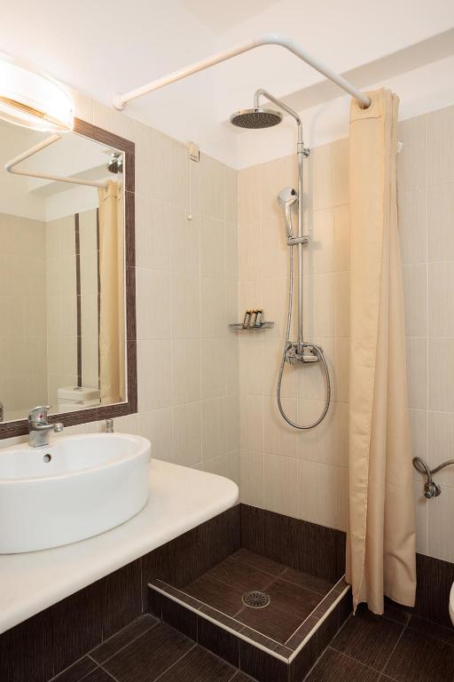 Anemomilos Beach hotel - 13