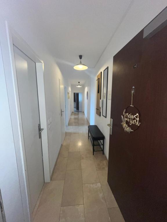 Imagine din galeria proprietății Wunderschöne helle große Wohnung în Größing