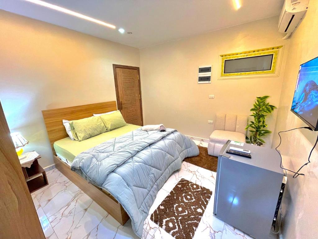 Four pyramids View Guest house 2