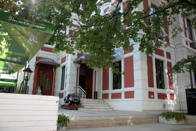 Η πρόσοψη ή η είσοδος του Русе