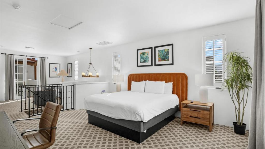 Voodi või voodid majutusasutuse SV006 Secluded Spa Villa Studio at LQ Resort toas