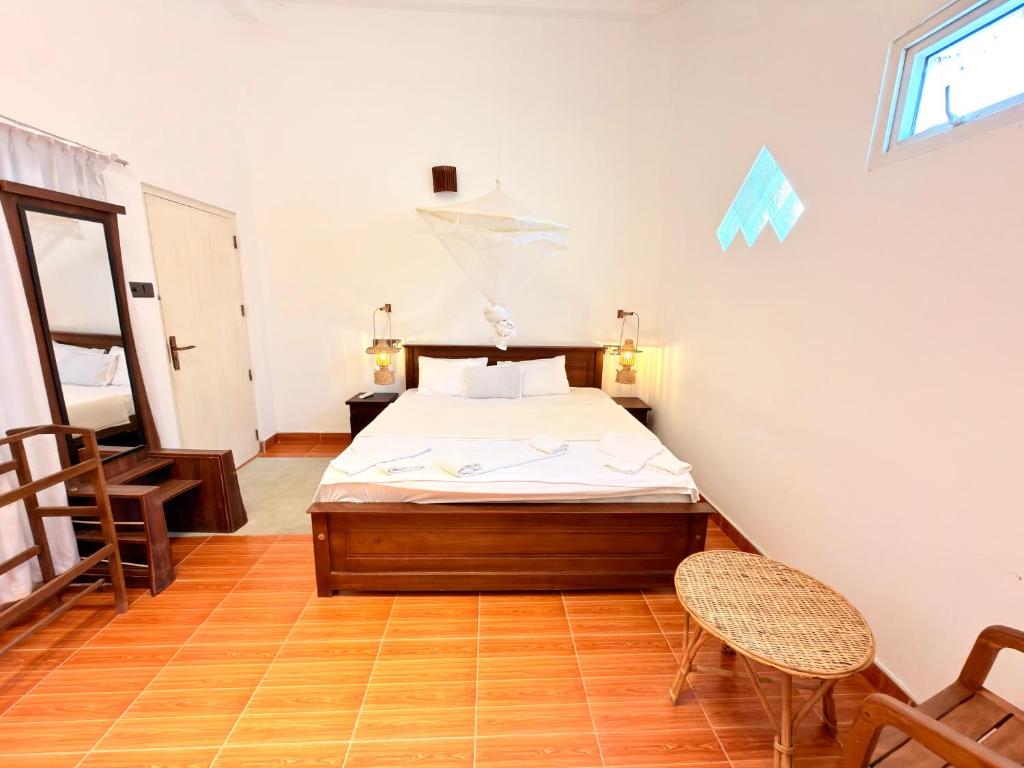 Ocean Air Guesthouse and Villa Weligama - MINUTE TO WAVES - 9