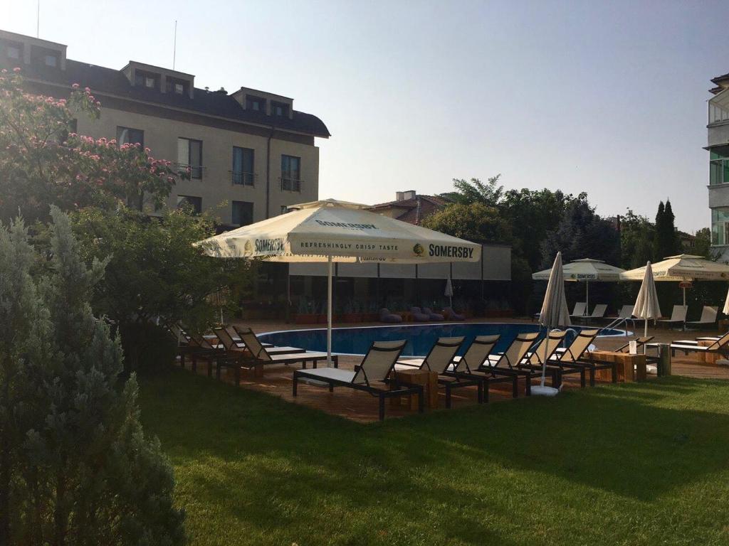 Bazén v ubytování Hotel Perperikon nebo v jeho okolí