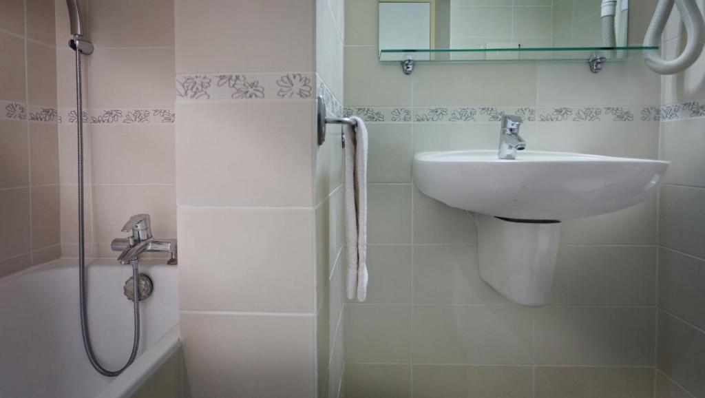 Hotel Le Clos d'Alésia - Resim 17