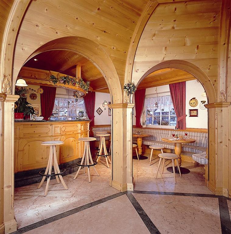 Restaurace v ubytování Hotel Garni Soreie