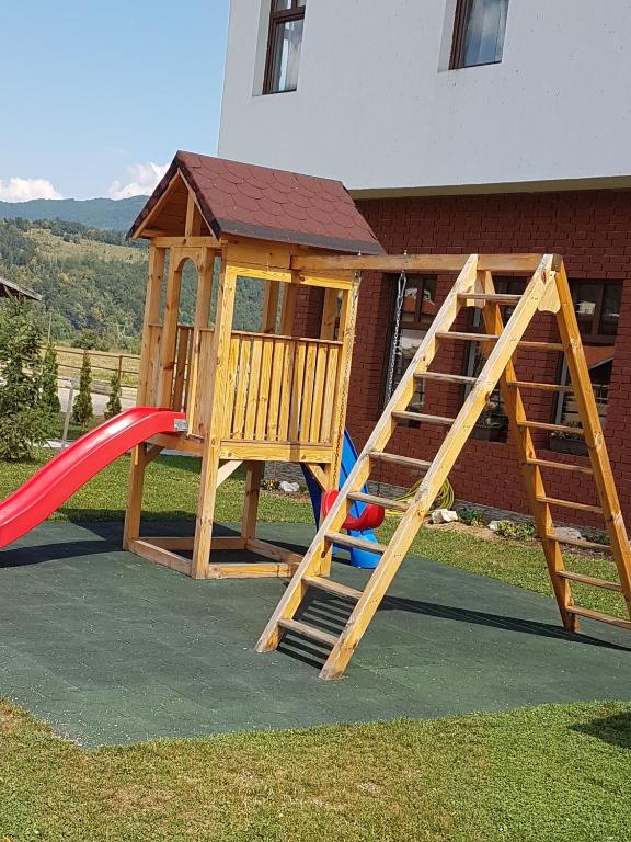 Herní místnost nebo prostor pro děti v ubytování Hotel Podkovata