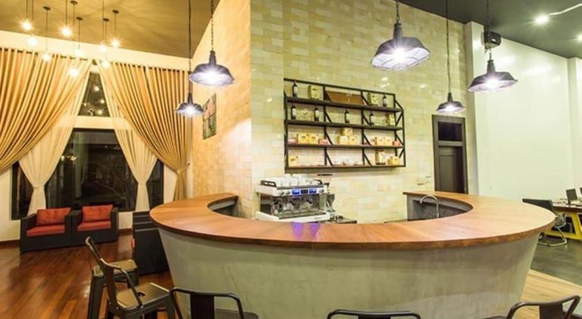 Χώρος καθιστικού στο Yeak Loam Hotel