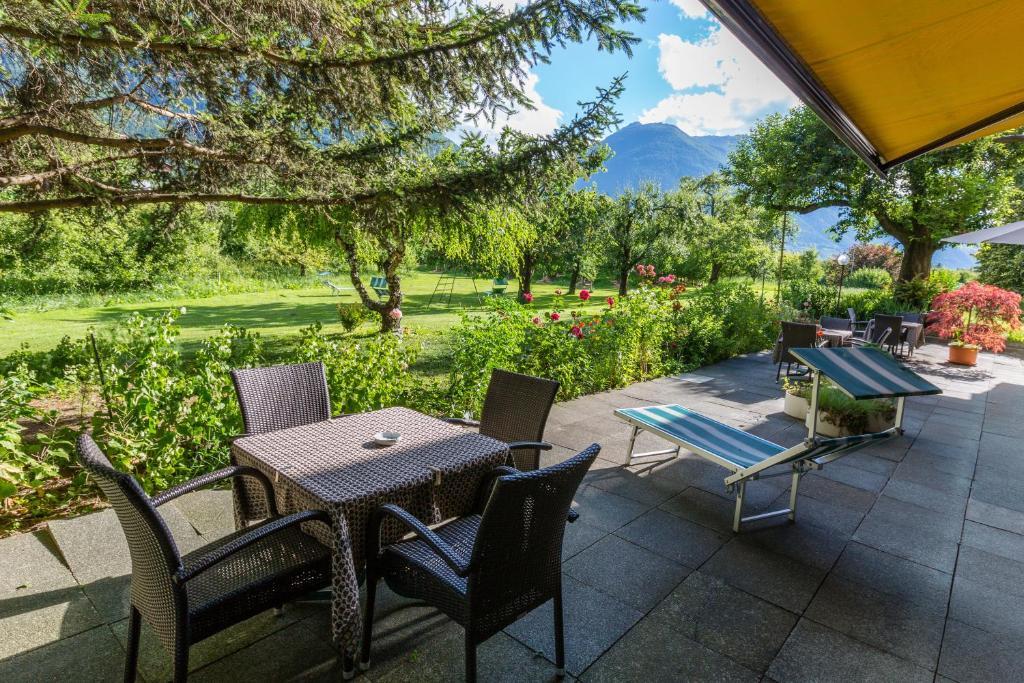Nespecifikovaný výhled na hory nebo výhled na hory při pohledu z hotelu