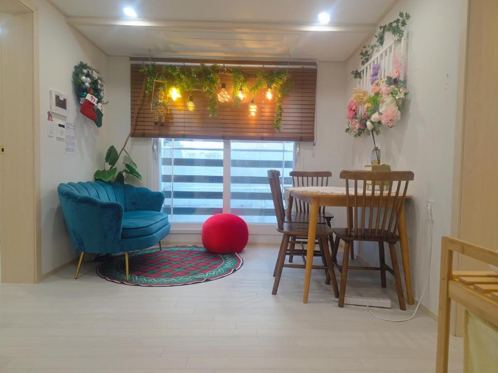 Χώρος καθιστικού στο 홍대 풀하우스!신축!무료주차!엘베 남들과다른 특별한공간