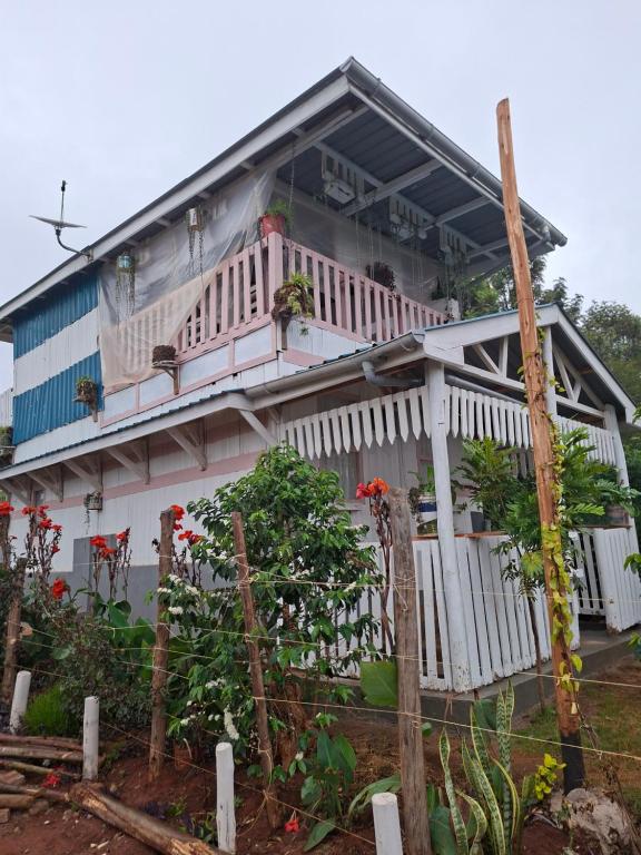 Το κτήριο όπου στεγάζεται  το σαλέ