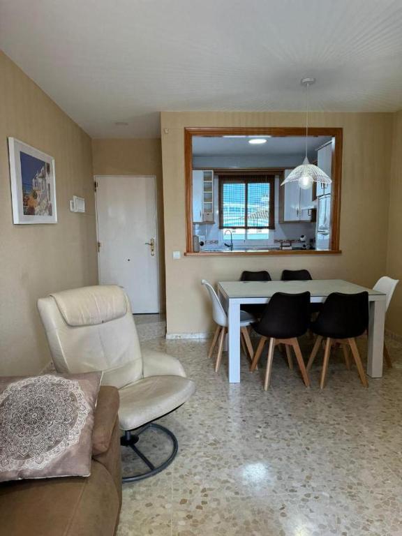 Acogedor apartamento, tranquilo y luminoso