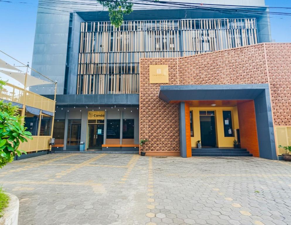 Το κτήριο όπου στεγάζεται  το ξενοδοχείο