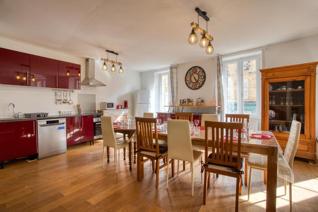 Η κουζίνα ή μικρή κουζίνα στο Sarlat en Couleurs