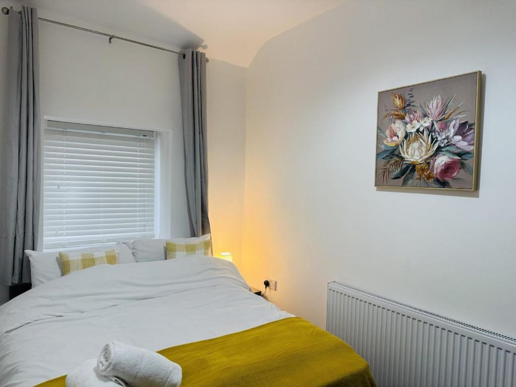 Postel nebo postele na pokoji v ubytování 2BR Home Cozy & Comfortable Stay in Accrington