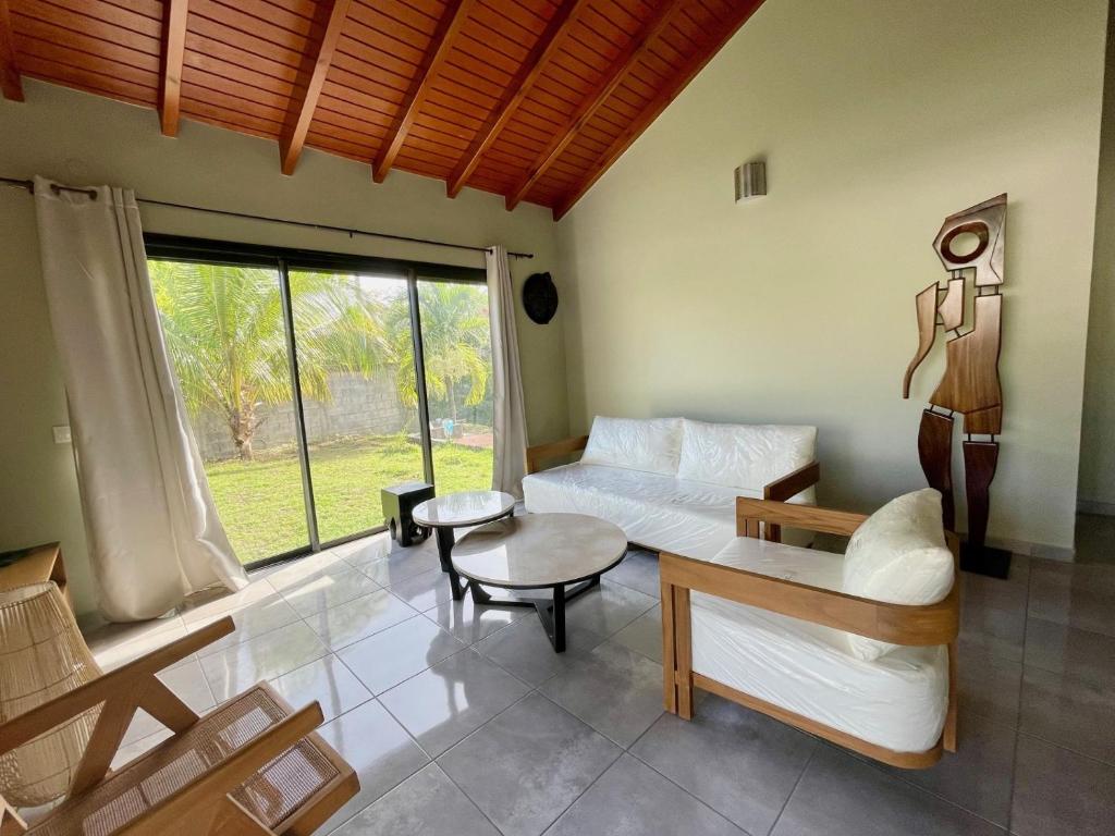 Χώρος καθιστικού στο Kaza Bahia