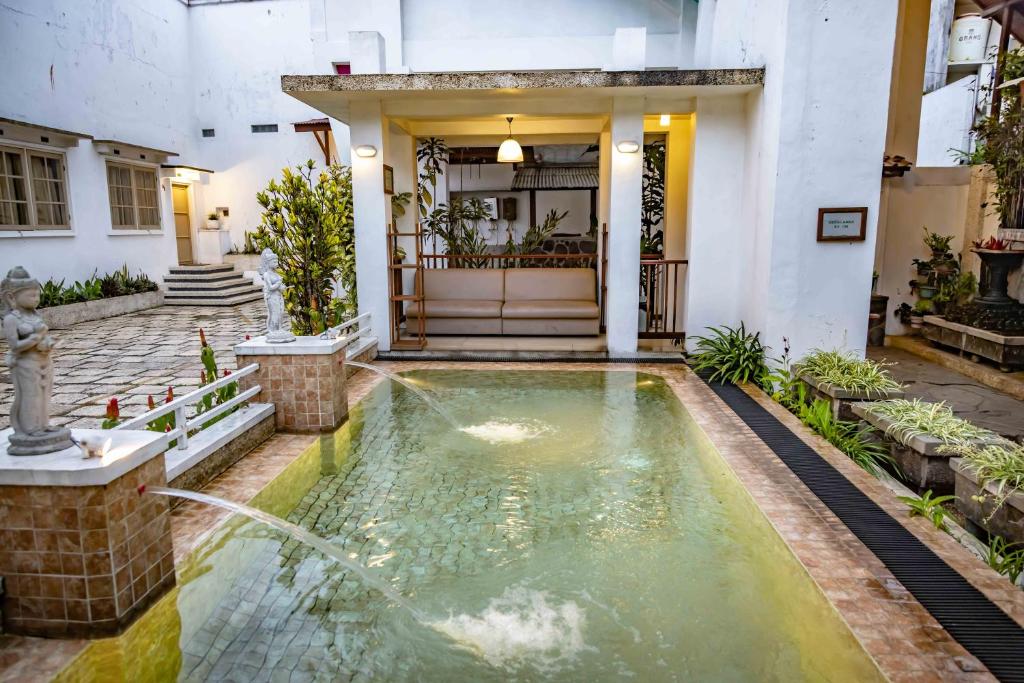 Bazén v ubytování Family Hotel Gradia 1 nebo v jeho okolí