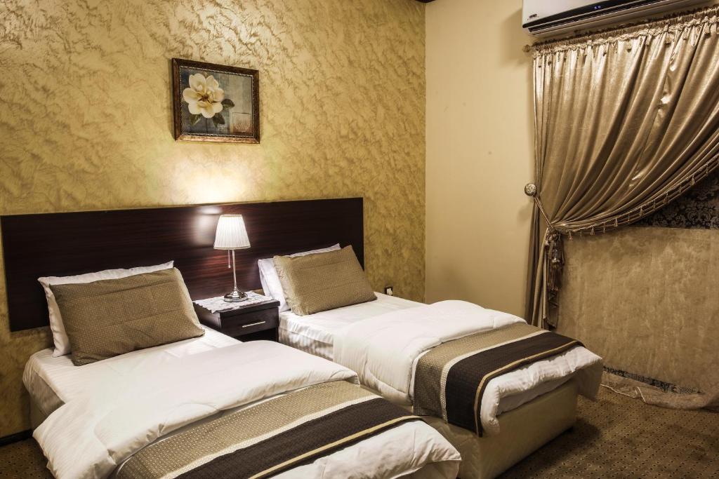 شقق منازل السفراء للشقق المخدومة - Superior Two-Bedroom Apartment