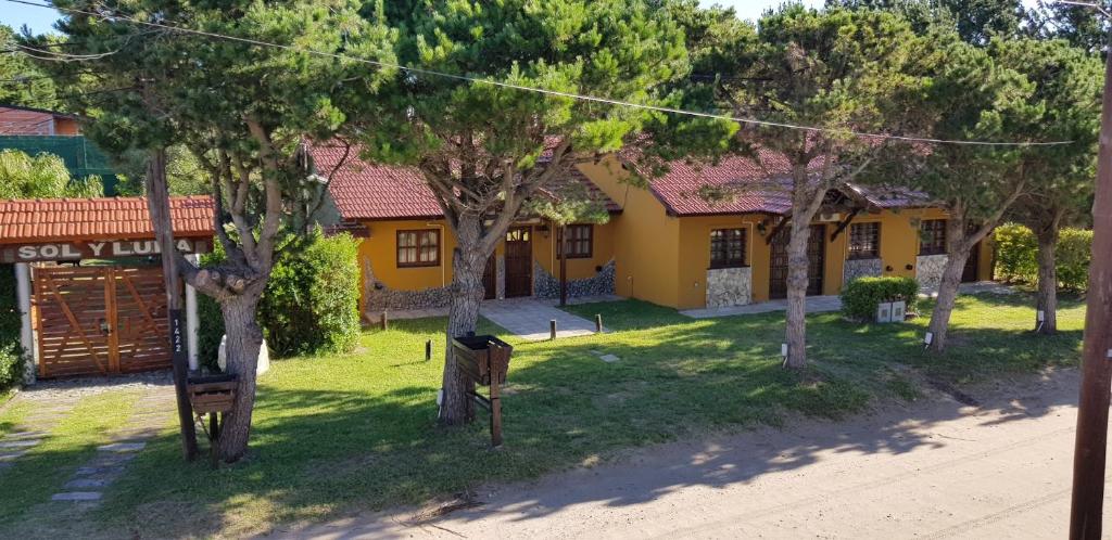 Το κτήριο όπου στεγάζεται  η παραθεριστική κατοικία