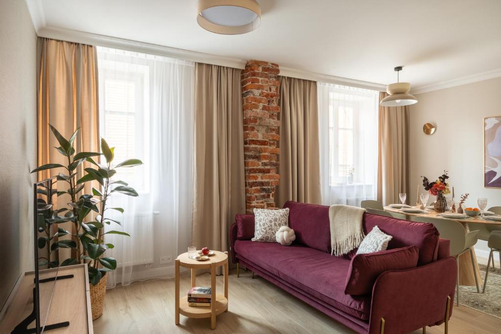 Χώρος καθιστικού στο Red Roof Apartments Old Town