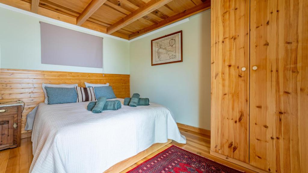 Postel nebo postele na pokoji v ubytování The Goat's Place III