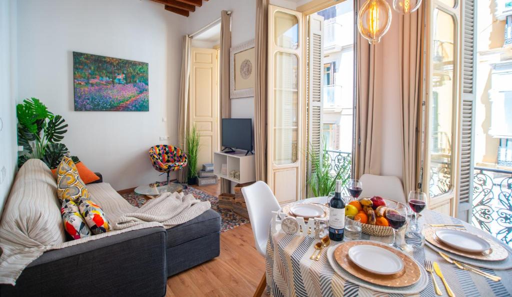 Φαγητό σε αυτό το διαμέρισμα ή κάπου εκεί κοντά