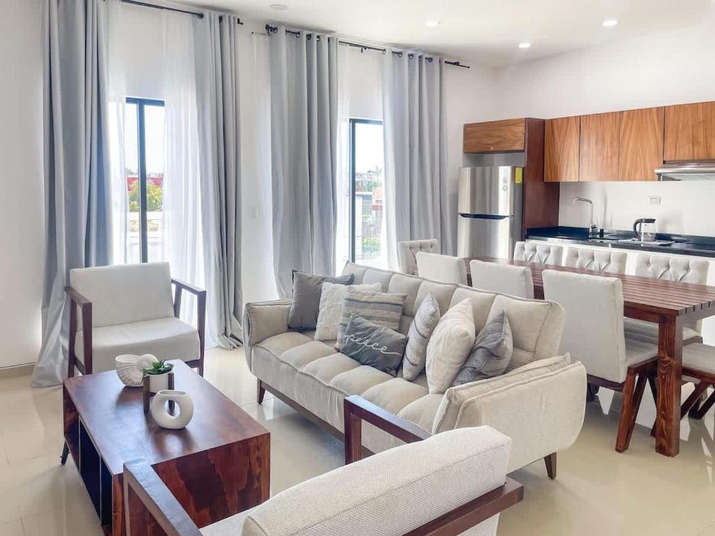 Η κουζίνα ή μικρή κουζίνα στο Beautiful apartment 3 blocks from the beach