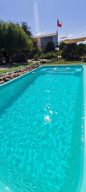 Πισίνα στο ή κοντά στο Casa en la playa,la Ballena,los Quinquelles