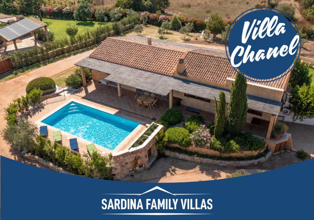 Bazén v ubytování Sardinia Family Villas - Anita & Chanel with private pool nebo v jeho okolí