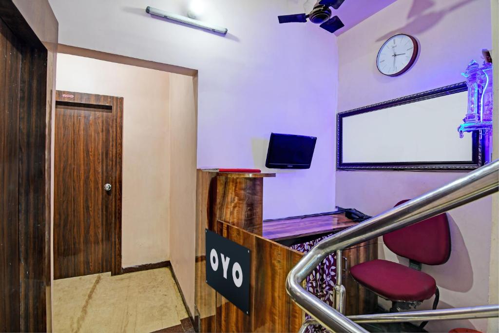 OYO HOTEL DASH LIVING - Housity